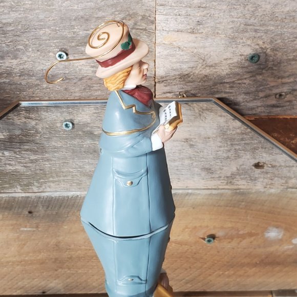 1992 HallMark Keepsake Ornament Dickens Caroler Bell Lord Chadwick - Picture 3 of 8